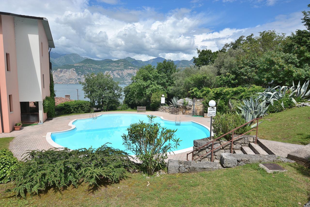 Residenza Candor With Pool Μαλτσεζίνε Εξωτερικό φωτογραφία